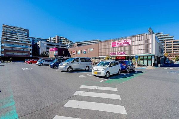 イオンタウン新船橋 100m