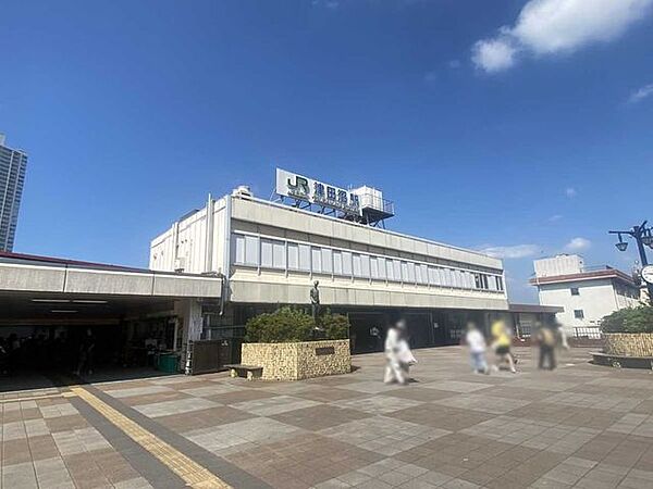 JR「津田沼」駅 560m