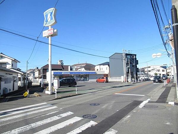 ローソン昭島緑町五丁目店 95m