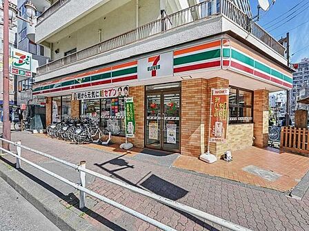 セブンイレブン府中駅北口店 240m