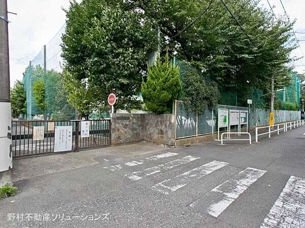 小金井市立南小学校 865m