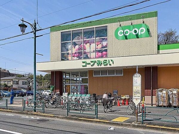 コープみらいコープ上井草店 600m