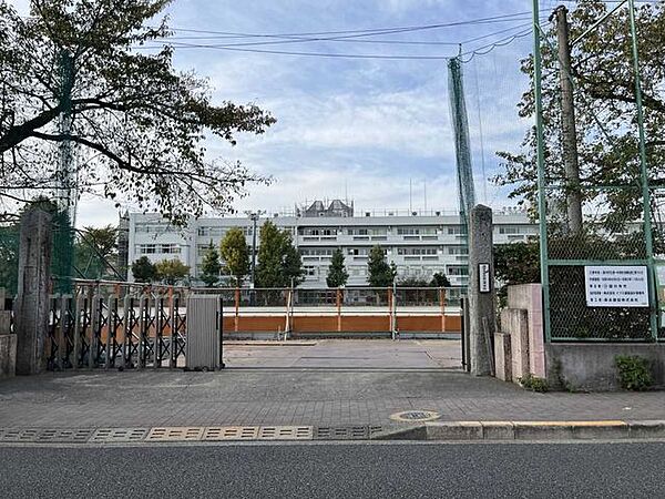 国分寺市立第一中学校 1680m