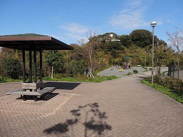 追浜東町二丁目公園 30m
