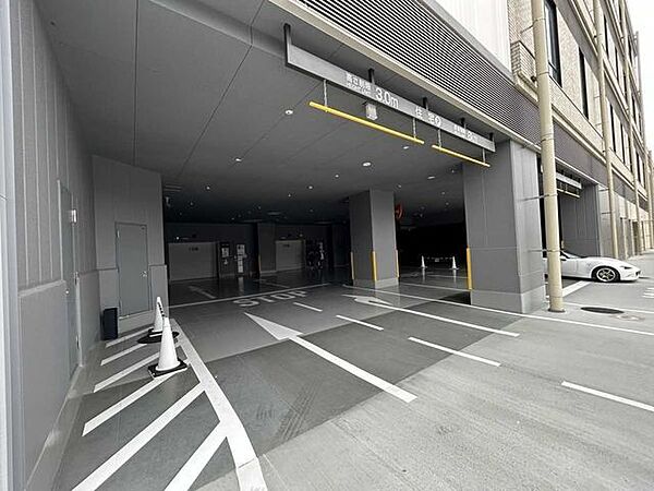 車両出入口