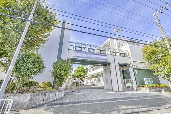 横浜市立岡野中学校 200m