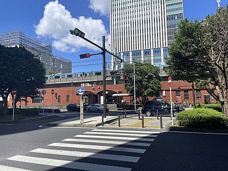 関内駅 300m