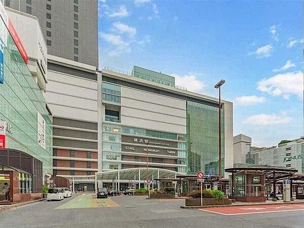 「横浜」駅西口 1000m
