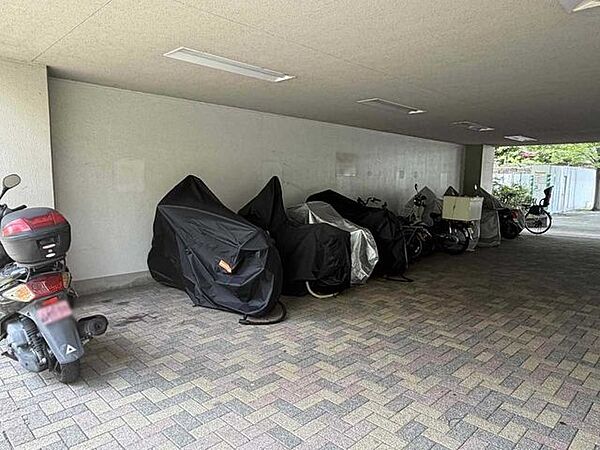 バイク置場