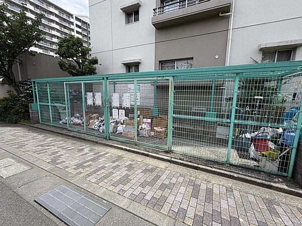 ゴミ置き場