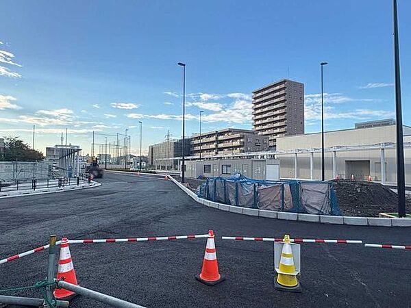 京急大師線　大師橋駅前ロータリー 280m