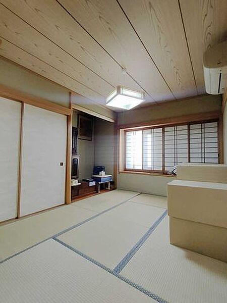 家具・調度品は価格に含まれません。