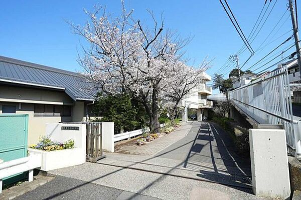 横浜市立篠原中学校 1180m