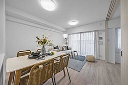 プレシス横浜ベイサイド 3LDKの室内