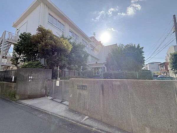 川崎市立木月小学校 220m