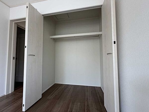 洋室約6帖南側内