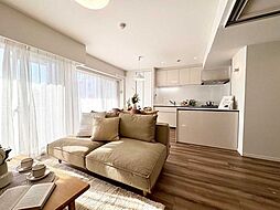 ハイセレサ菊名アクティール 3LDKの室内