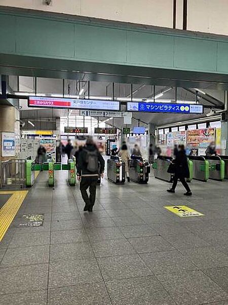 東戸塚駅 240m