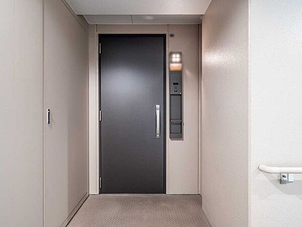 玄関を拡大表示