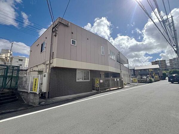 ベネッセ青葉台保育園 350m