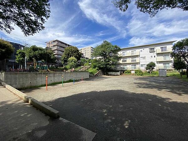 市ケ尾第4公園 50m