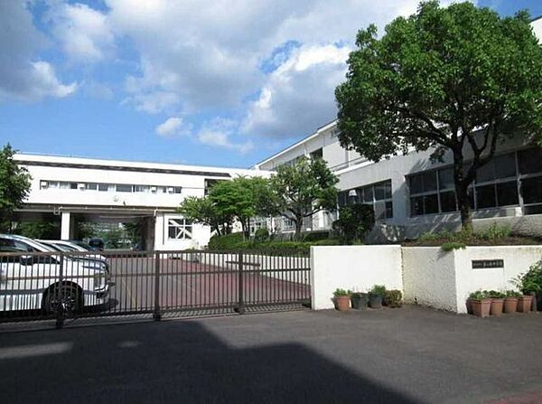 茅ケ崎中学校 450m