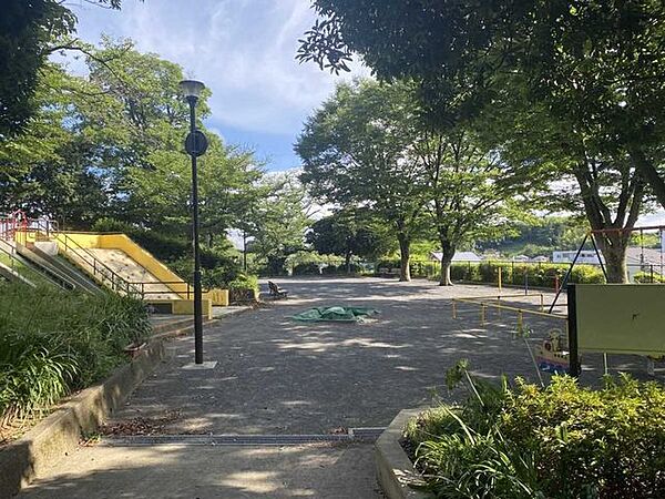 美しが丘第7公園 250m