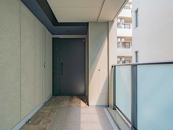 玄関を拡大表示