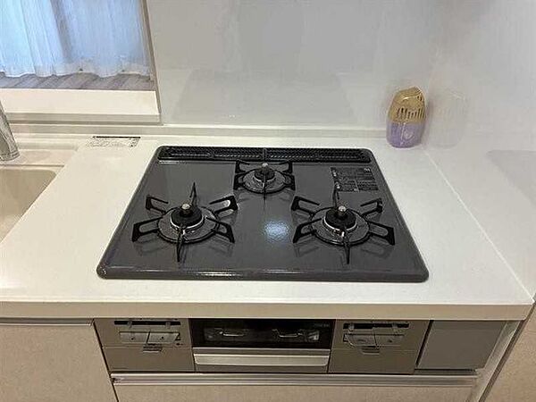 三口コンロ