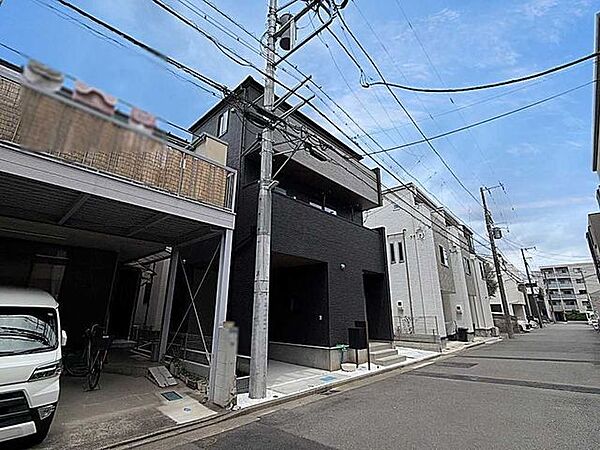全2棟　写真中央
