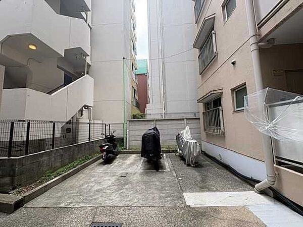 バイク置き場