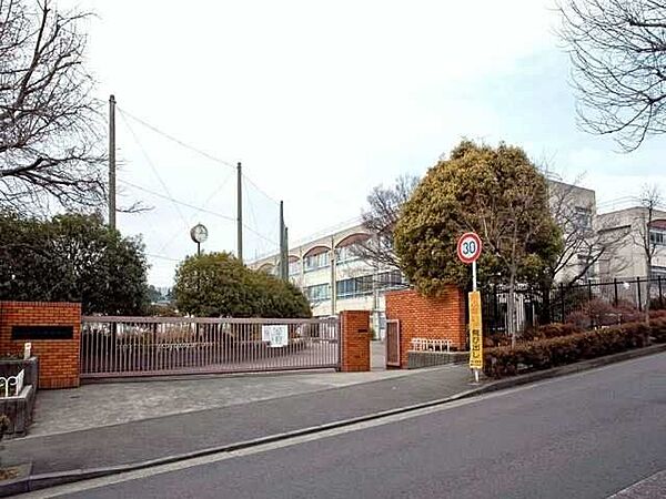 川崎市立金程中学校 800m
