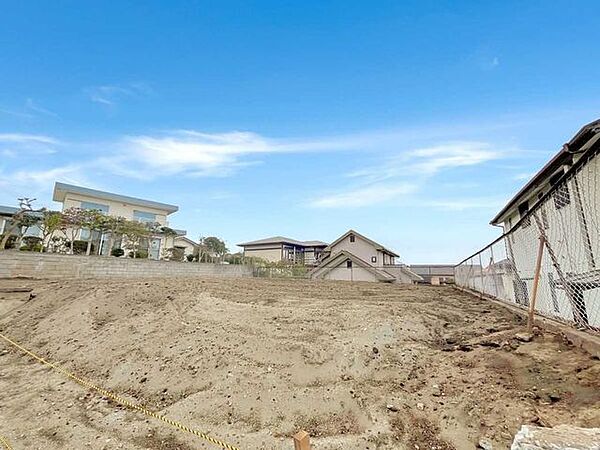 分筆前、南西側より、全2区画
