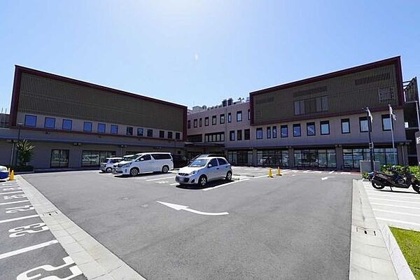 藤沢善行市民センター 1400m