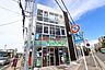 周辺：ファミリーマート　辻堂駅西口店 180m