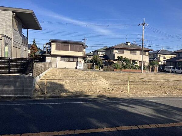 対象地は向かって左側