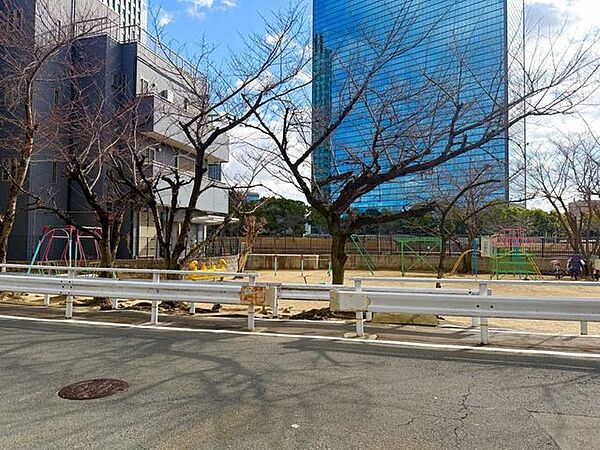 片町一丁目児童遊園 400m