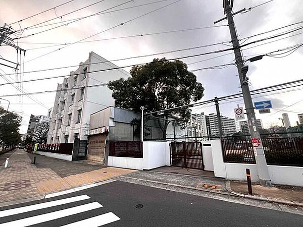 豊崎東小学校 350m