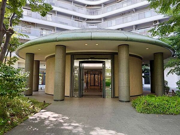 東側