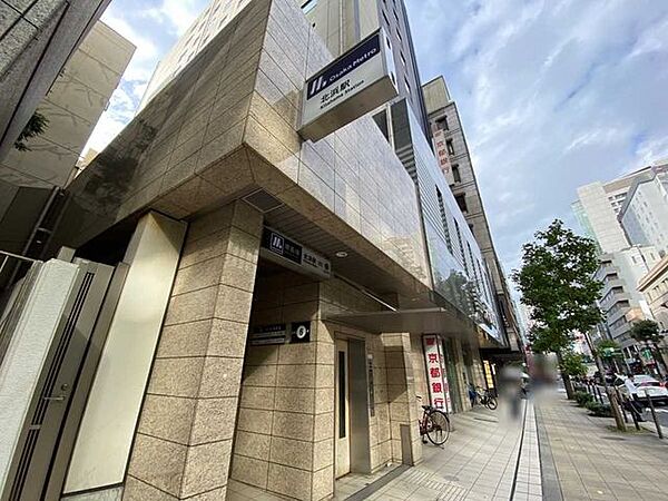 大阪メトロ堺筋線「北浜」駅 75m