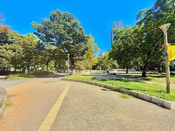 靭公園 400m