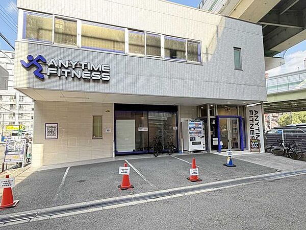 エニタイムフィットネス　堺筋本町店 300m