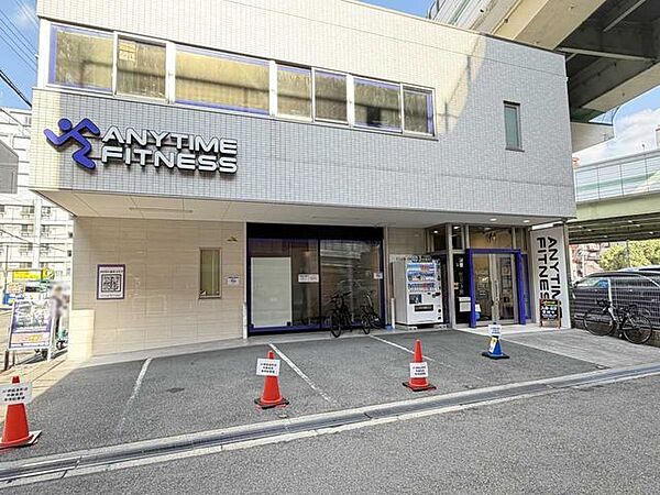 エニタイムフィットネス　堺筋本町店 300m