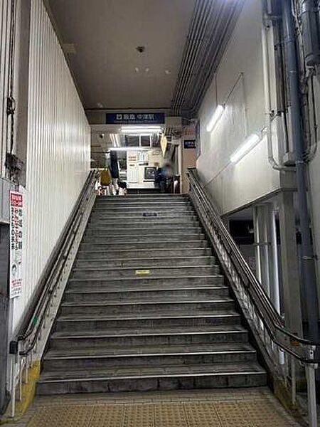 阪急「中津」駅 637m