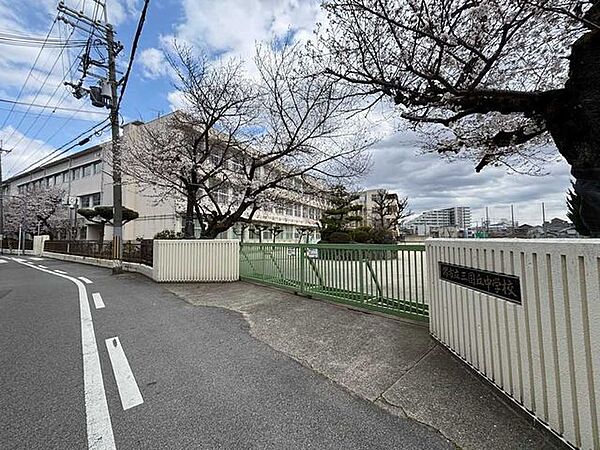 堺市立三国ヶ丘中学校 1160m