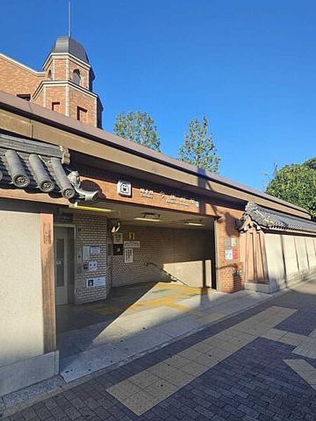 京都市烏丸線「今出川」駅 880m