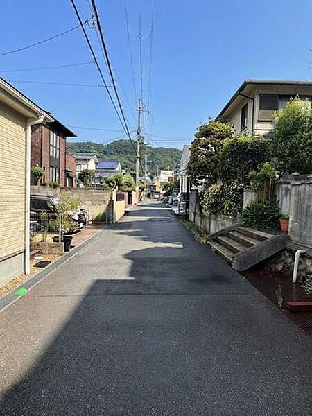 前面道路（北向きへ撮影）