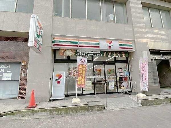 セブンイレブン大阪西宮原2丁目店 80m