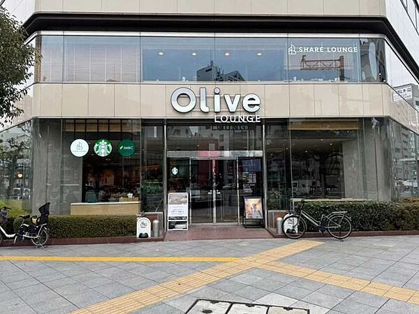 三井住友銀行　Olive LOUNGE　南森町店 190m