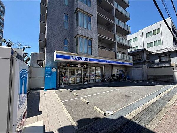 ローソン 吹田豊津中学校前店 230m